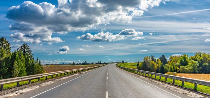海南首个机场开放道路自动驾驶公交接驳车上线